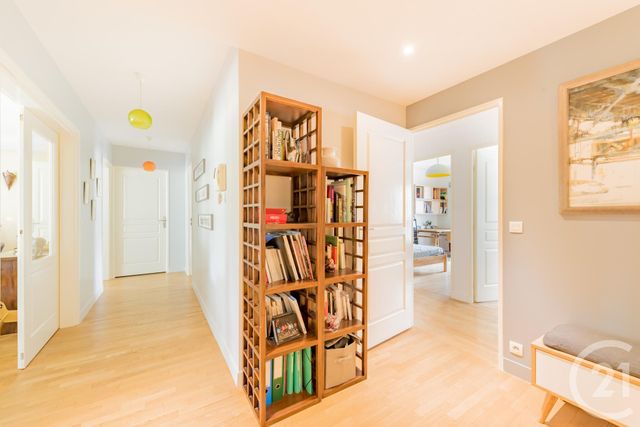 Appartement F7 à vendre - 5 pièces - 104.0 m2 - PARIS - 75020 - ILE-DE-FRANCE - Century 21 Chorus Bastille Appartement F7 à vendre - 5 pièces - 104.0 m2 - PARIS - 75020 - ILE-DE-FRANCE - Century 21 Chorus Bastille