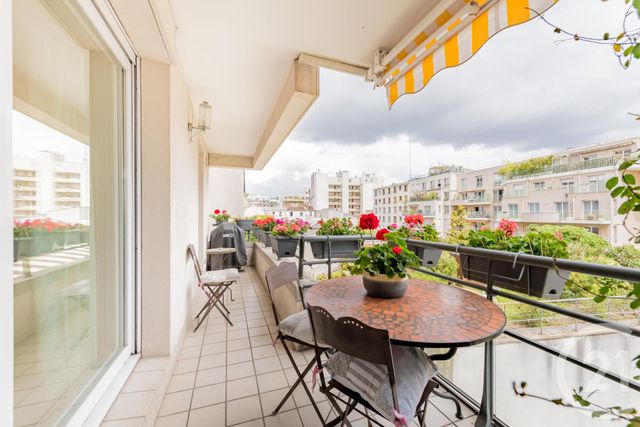 Appartement F7 à vendre - 5 pièces - 104.0 m2 - PARIS - 75020 - ILE-DE-FRANCE - Century 21 Chorus Bastille Appartement F7 à vendre - 5 pièces - 104.0 m2 - PARIS - 75020 - ILE-DE-FRANCE - Century 21 Chorus Bastille