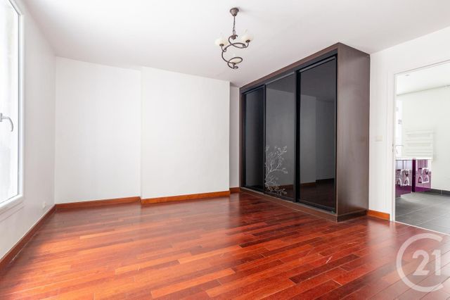 Appartement F3 à vendre - 3 pièces - 79.0 m2 - PARIS - 75011 - ILE-DE-FRANCE - Century 21 Chorus Bastille Appartement F3 à vendre - 3 pièces - 79.0 m2 - PARIS - 75011 - ILE-DE-FRANCE - Century 21 Chorus Bastille