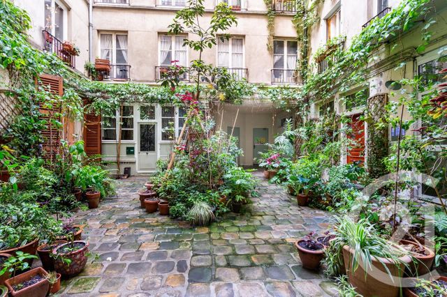 Appartement F3 à vendre - 3 pièces - 79.0 m2 - PARIS - 75011 - ILE-DE-FRANCE - Century 21 Chorus Bastille Appartement F3 à vendre - 3 pièces - 79.0 m2 - PARIS - 75011 - ILE-DE-FRANCE - Century 21 Chorus Bastille