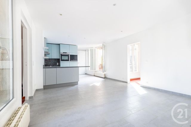 Appartement F3 à vendre - 3 pièces - 79.0 m2 - PARIS - 75011 - ILE-DE-FRANCE - Century 21 Chorus Bastille Appartement F3 à vendre - 3 pièces - 79.0 m2 - PARIS - 75011 - ILE-DE-FRANCE - Century 21 Chorus Bastille