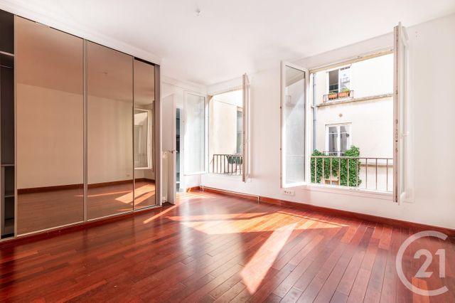 Appartement F3 à vendre - 3 pièces - 79.0 m2 - PARIS - 75011 - ILE-DE-FRANCE - Century 21 Chorus Bastille Appartement F3 à vendre - 3 pièces - 79.0 m2 - PARIS - 75011 - ILE-DE-FRANCE - Century 21 Chorus Bastille