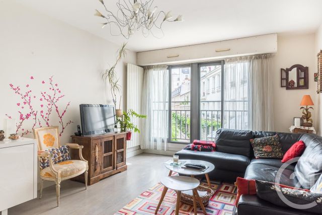 Afficher la photo en grand Appartement F4 à vendre - 4 pièces - 80.0 m2 - PARIS - 75011 - ILE-DE-FRANCE - Century 21 Chorus Bastille