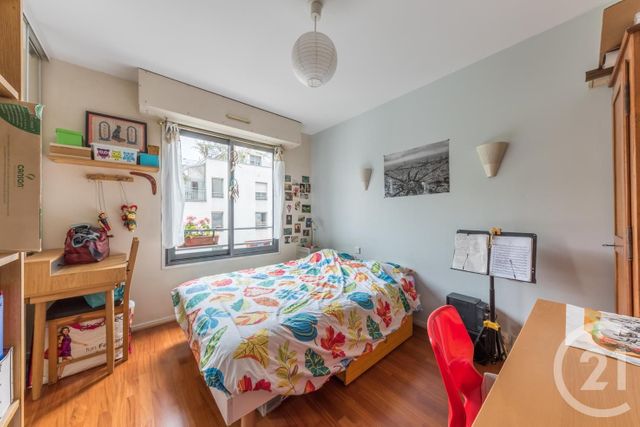 Afficher la photo en grand Appartement F4 à vendre - 4 pièces - 80.0 m2 - PARIS - 75011 - ILE-DE-FRANCE - Century 21 Chorus Bastille