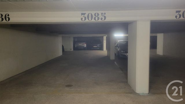 parking à vendre - 9.0 m2 - PARIS - 75011 - ILE-DE-FRANCE - Century 21 Chorus Bastille