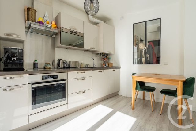 Appartement F2 à vendre - 2 pièces - 43.74 m2 - PARIS - 75011 - ILE-DE-FRANCE - Century 21 Chorus Bastille