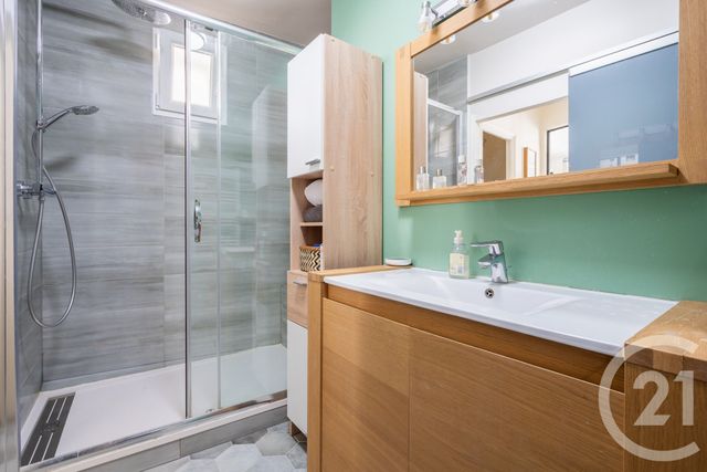 Appartement F2 à vendre - 2 pièces - 43.74 m2 - PARIS - 75011 - ILE-DE-FRANCE - Century 21 Chorus Bastille