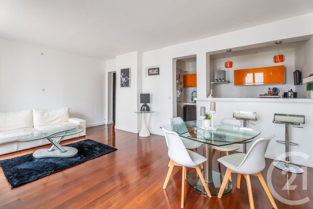 Afficher la photo en grand Appartement F2 bis à vendre - 2 pièces - 62.15 m2 - PARIS - 75011 - ILE-DE-FRANCE - Century 21 Chorus Bastille