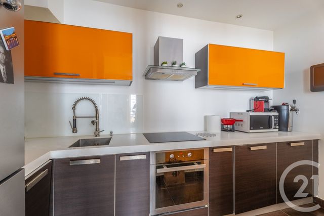 Afficher la photo en grand Appartement F2 bis à vendre - 2 pièces - 62.15 m2 - PARIS - 75011 - ILE-DE-FRANCE - Century 21 Chorus Bastille