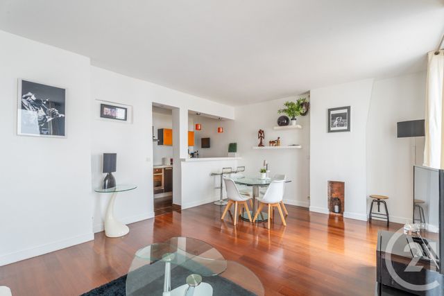 Afficher la photo en grand Appartement F2 bis à vendre - 2 pièces - 62.15 m2 - PARIS - 75011 - ILE-DE-FRANCE - Century 21 Chorus Bastille