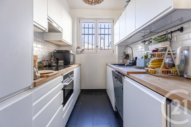 Appartement F3 à vendre - 3 pièces - 64.0 m2 - PARIS - 75011 - ILE-DE-FRANCE - Century 21 Chorus Bastille