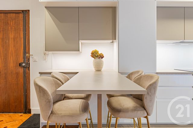 Appartement F2 à vendre - 2 pièces - 49.6 m2 - PARIS - 75011 - ILE-DE-FRANCE - Century 21 Chorus Bastille