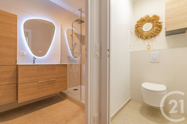 Appartement F2 à vendre - 2 pièces - 49.6 m2 - PARIS - 75011 - ILE-DE-FRANCE - Century 21 Chorus Bastille