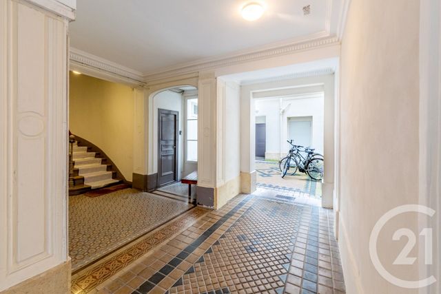 Appartement F2 à vendre - 2 pièces - 37.0 m2 - PARIS - 75001 - ILE-DE-FRANCE - Century 21 Chorus Bastille