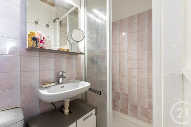 Appartement Studio à vendre - 1 pièce - 22.25 m2 - PARIS - 75011 - ILE-DE-FRANCE - Century 21 Chorus Bastille