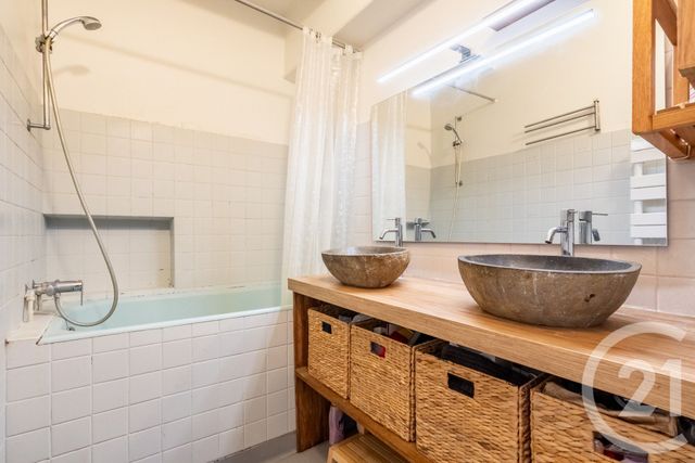Appartement T3 à vendre - 3 pièces - 81.23 m2 - CHARENTON LE PONT - 94 - ILE-DE-FRANCE - Century 21 Chorus Bastille