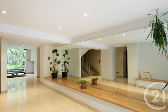 Appartement F3 à vendre - 3 pièces - 57.38 m2 - PARIS - 75011 - ILE-DE-FRANCE - Century 21 Chorus Bastille