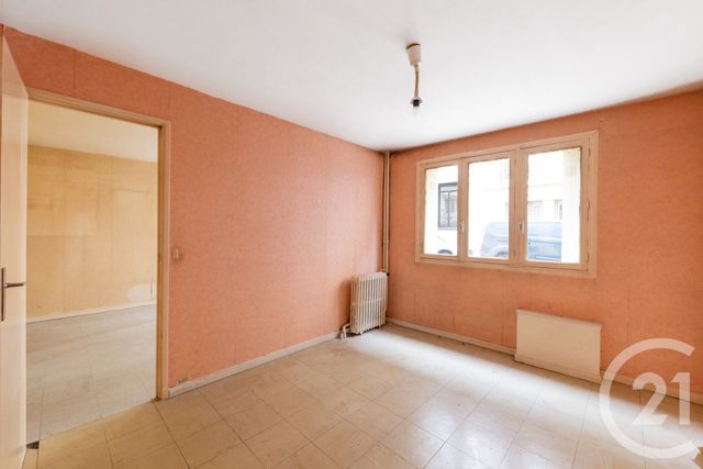 Appartement F3 à vendre - 3 pièces - 57.38 m2 - PARIS - 75011 - ILE-DE-FRANCE - Century 21 Chorus Bastille