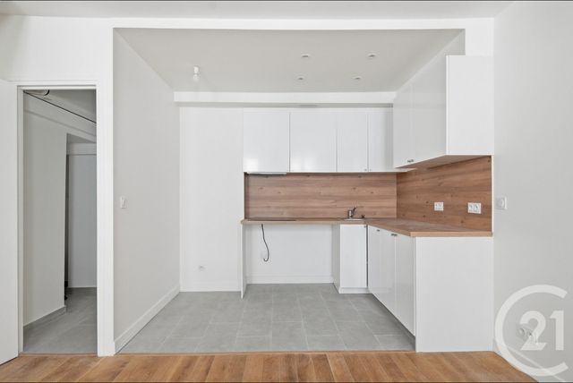 Appartement F2 à vendre - 2 pièces - 44.0 m2 - PARIS - 75011 - ILE-DE-FRANCE - Century 21 Chorus Bastille