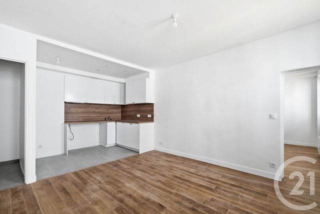 Appartement F2 à vendre - 2 pièces - 44.0 m2 - PARIS - 75011 - ILE-DE-FRANCE - Century 21 Chorus Bastille