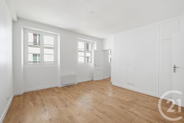 Appartement F2 à vendre - 2 pièces - 44.0 m2 - PARIS - 75011 - ILE-DE-FRANCE - Century 21 Chorus Bastille